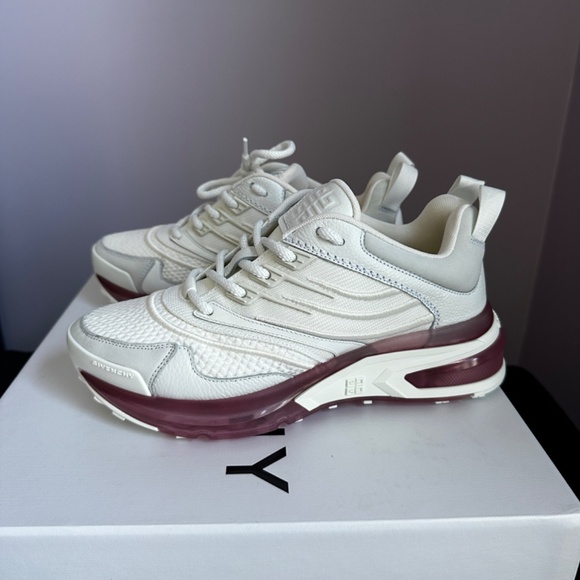 Givenchy Giv 1 Leather And Mesh Sneakers - Picture 4 of 16